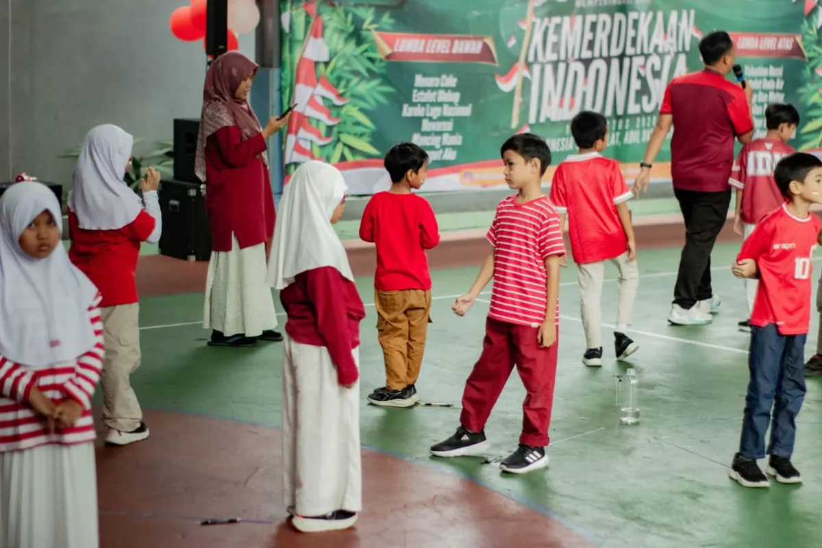 Semarak HUT ke-81 Kemerdekaan RI di SD Islam Raudhah BSD foto 3