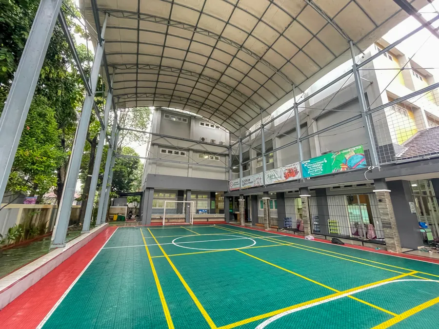 Fasilitas Olahraga Semi Indoor
