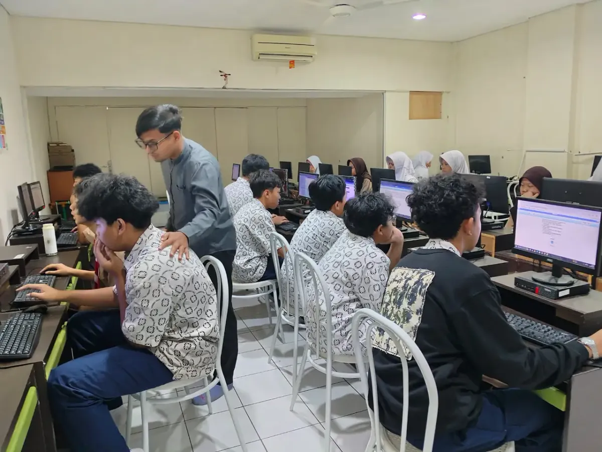 Tes Diagnostik Literasi, Numerasi, dan Bahasa Inggris: Memetakan Kebutuhan Belajar Siswa SMP Insan Rabbany foto 2