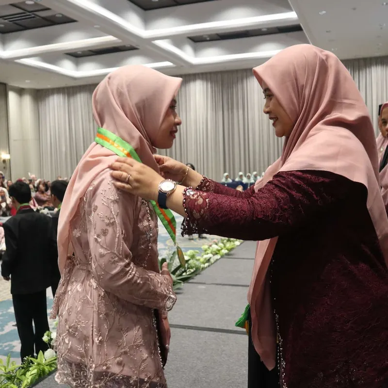 Wisuda Angkatan XIV Reveriouns SMP Insan Rabbany Tahun Ajaran 2025/2026: Mewujudkan Generasi Rabbany yang Siap Menjadi Cahaya Peradaban